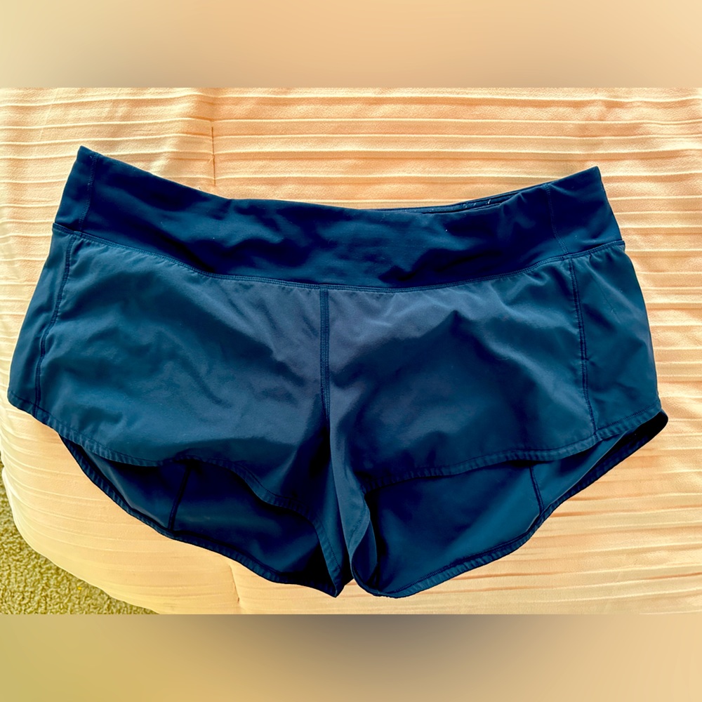 Lululemon Speed Up - Low Rise shorts 2.5”